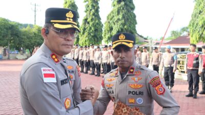 Kapolres Aceh Selatan Beri Penghargaan kepada Puluhan Personel