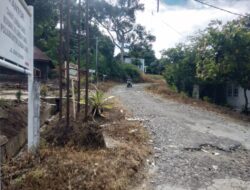 Jalan Menuju Komplek Perkantoran di Lembah Sabil Rusak, Masyarakat Minta Segera Perbaiki