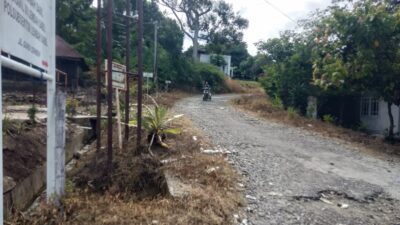 Jalan Menuju Komplek Perkantoran di Lembah Sabil Rusak, Masyarakat Minta Segera Perbaiki