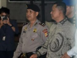 Jadi Tersangka, Febrie Tidak Pakai Rompi Tahanan dan tak Diborgol, Ini Alasan Kejagung